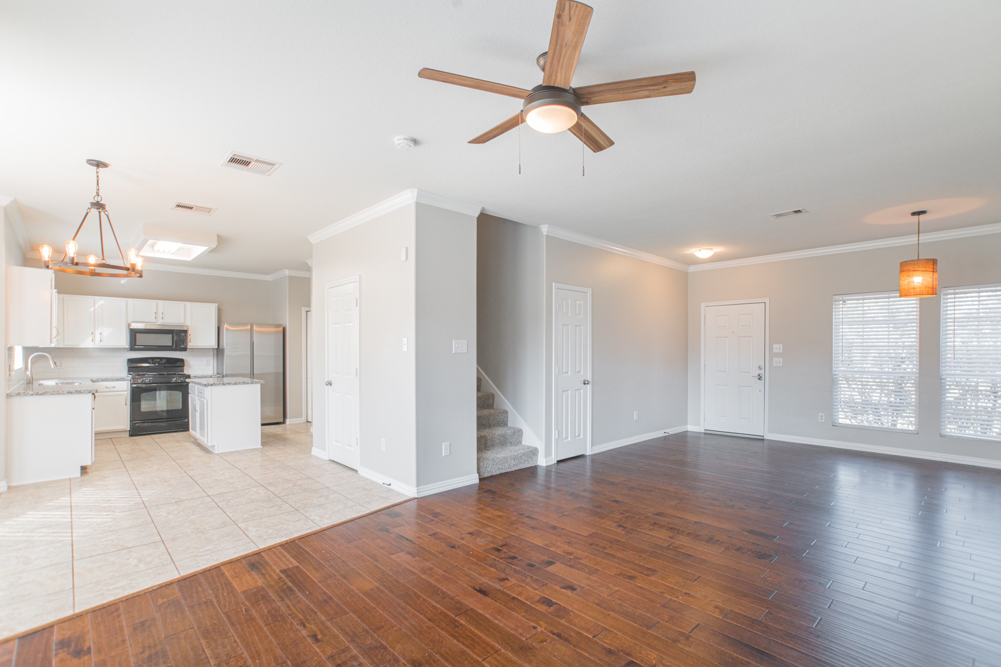 22519 Goss Spring Court Spring, TX 77373 - Photo 12 of 47 Gallery Image 12