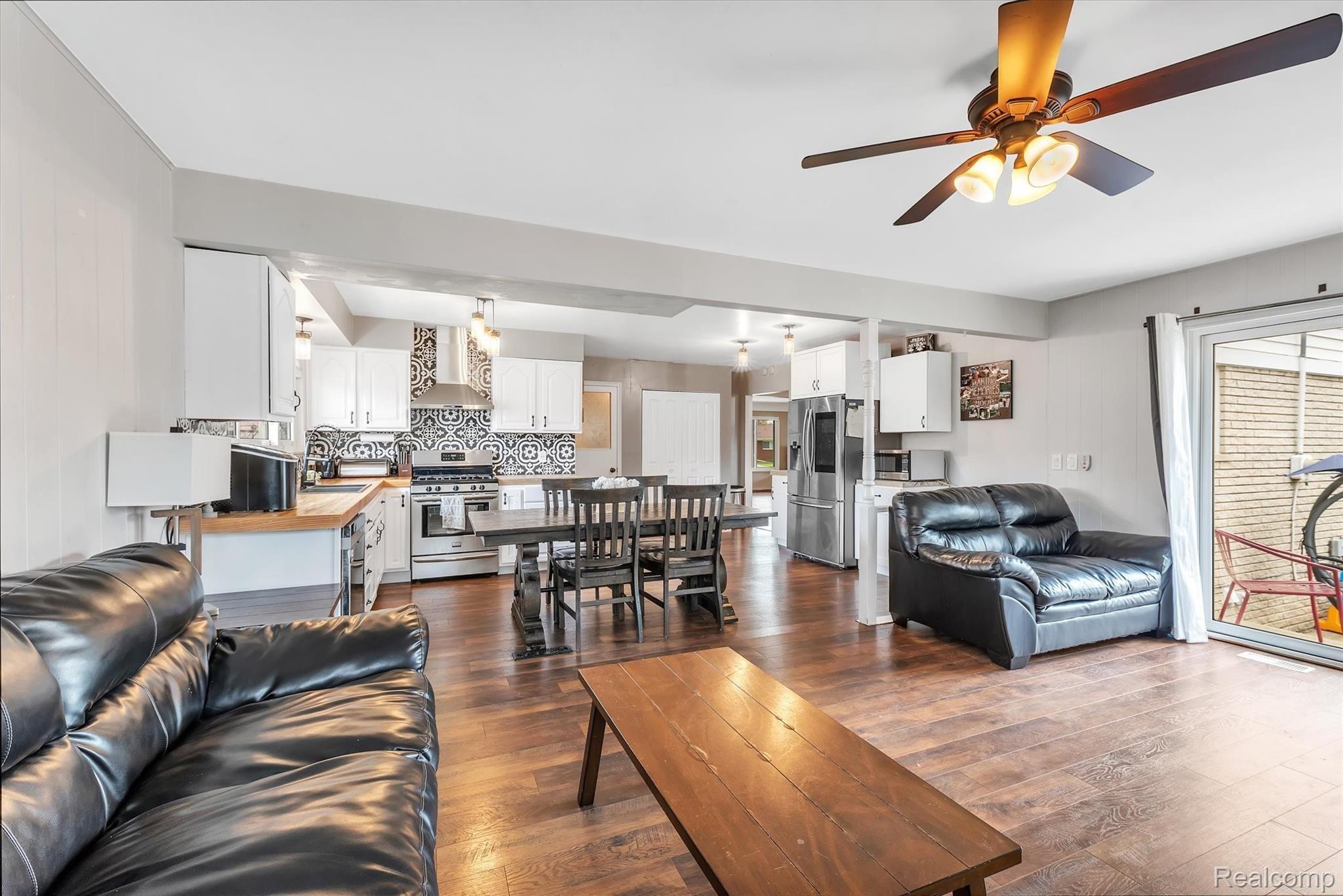 9620 Reeck Road Allen Park, MI 48101 - Photo 20 of 61 20-9620-Reeck-Rd-WindowStill-Real-Estate-Photography-20.jpg