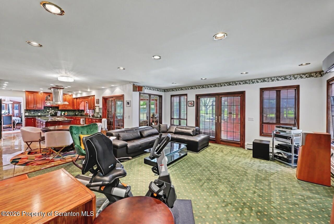 602 Hampton Road Clarks Summit, PA 18411 - Photo 29 of 73 Family Room
