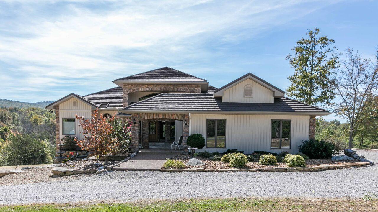 311 Meridian Road Crossville, TN 38555 - Photo 1 of 40 20171025211434829161000000-o