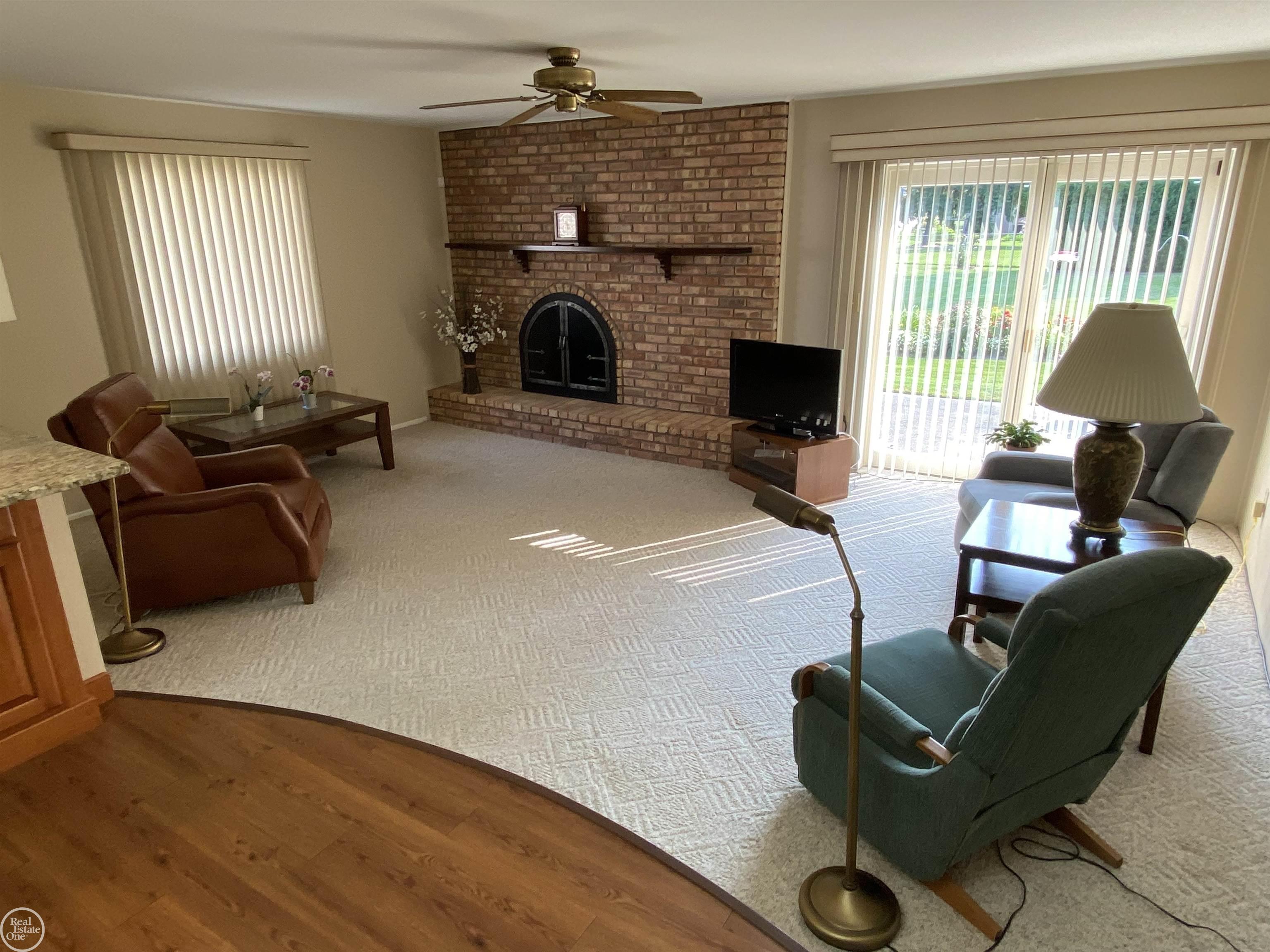47510 Barbara Road Macomb, MI 48044 - Photo 21 of 32 50090226-20.JPG