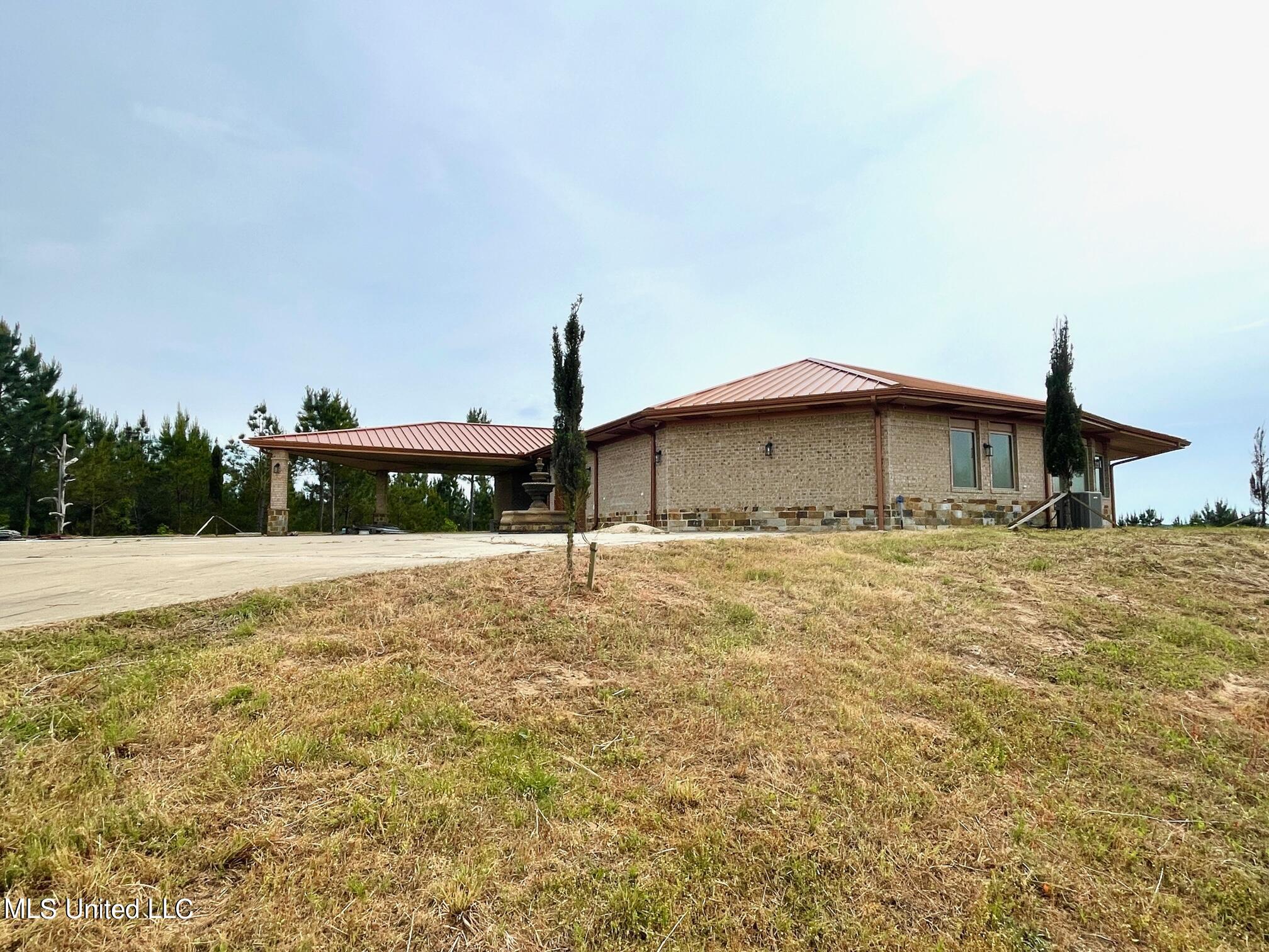 1665 Airport Road Newton, MS 39345 - Photo 2 of 60 IMG_5694