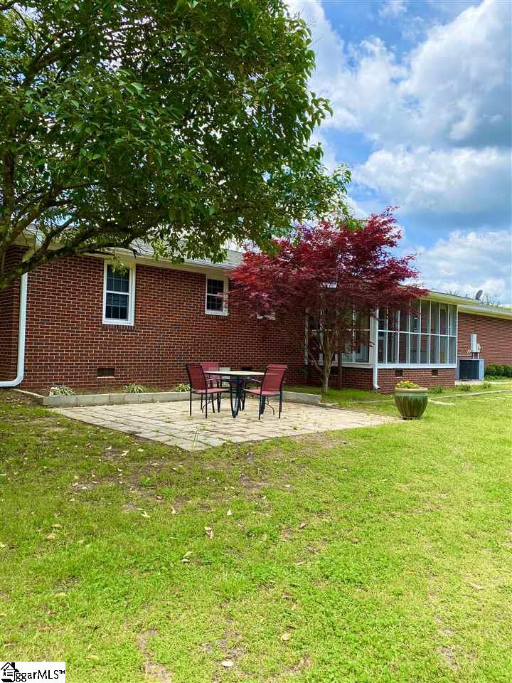 1725 Crawford Road Gray Court, SC 29645 - Photo 28 of 36