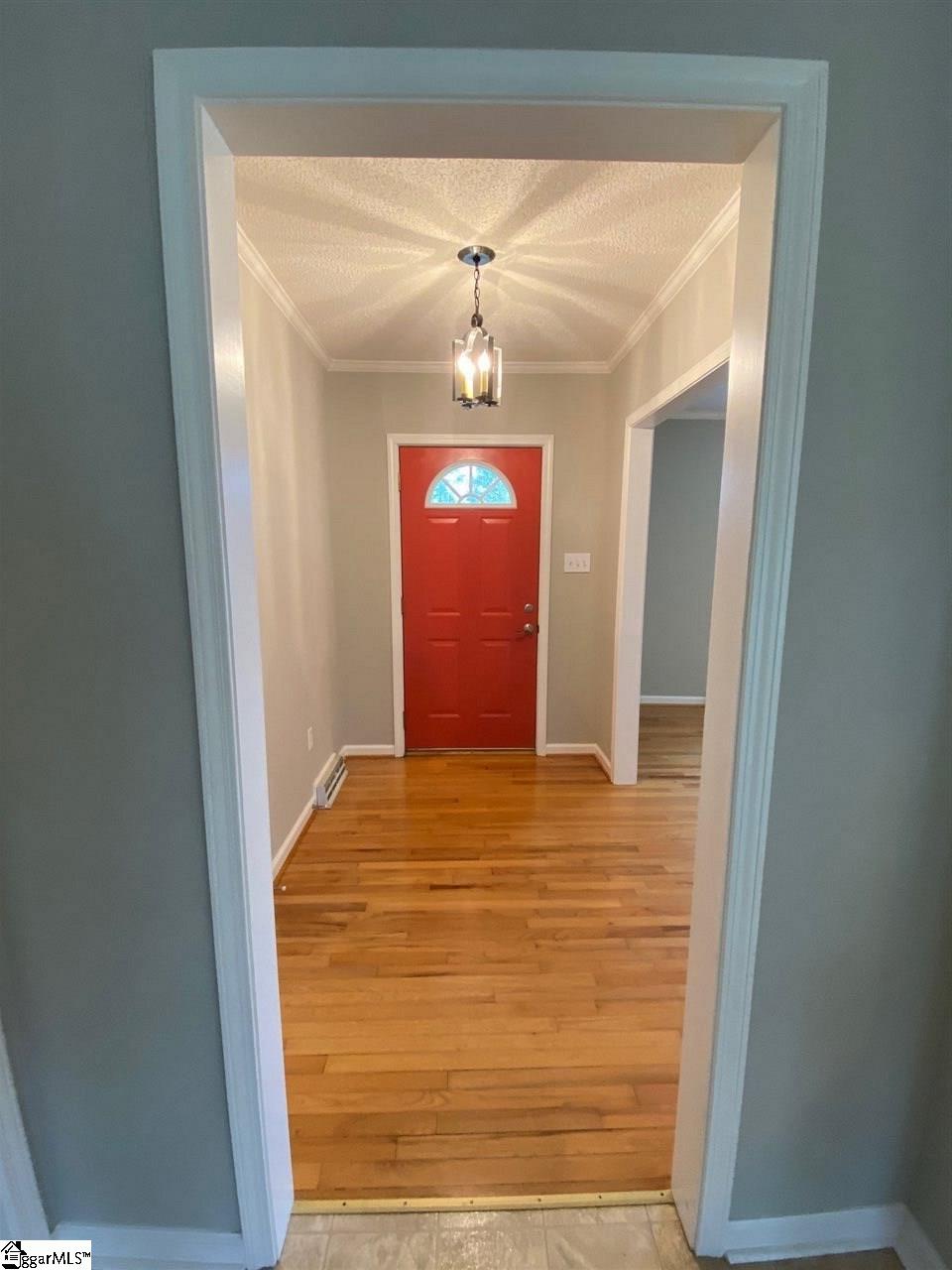 1725 Crawford Road Gray Court, SC 29645 - Photo 5 of 36
