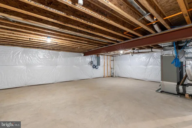 a view of a with a basketball court