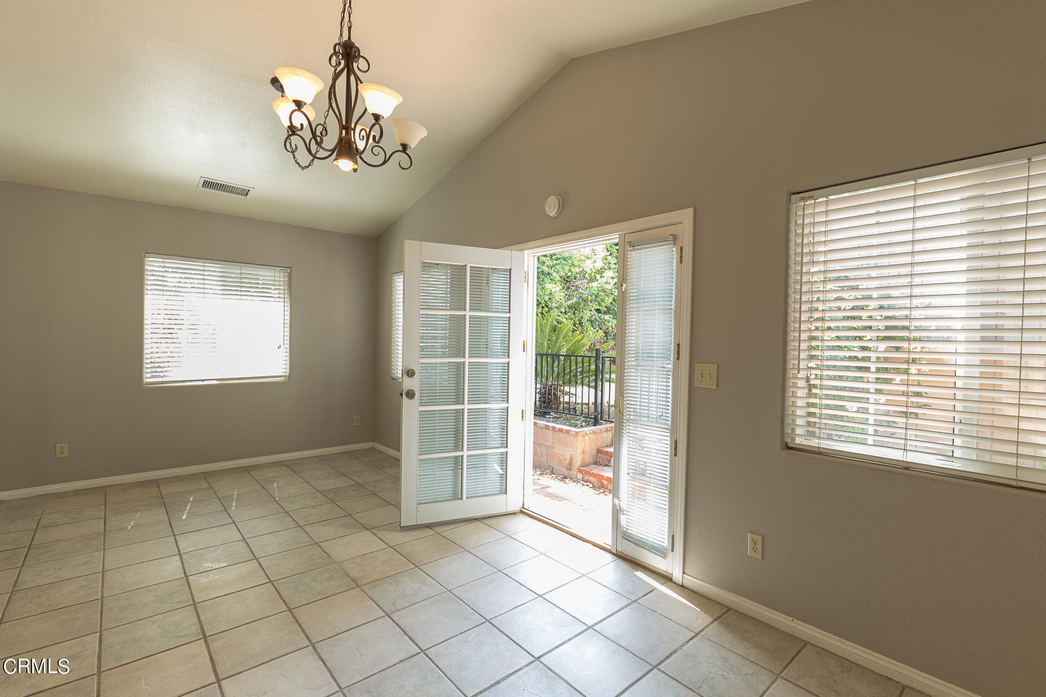 335 Mesa Drive Camarillo, CA 93010 - Photo 12 of 35 untitled-8-8