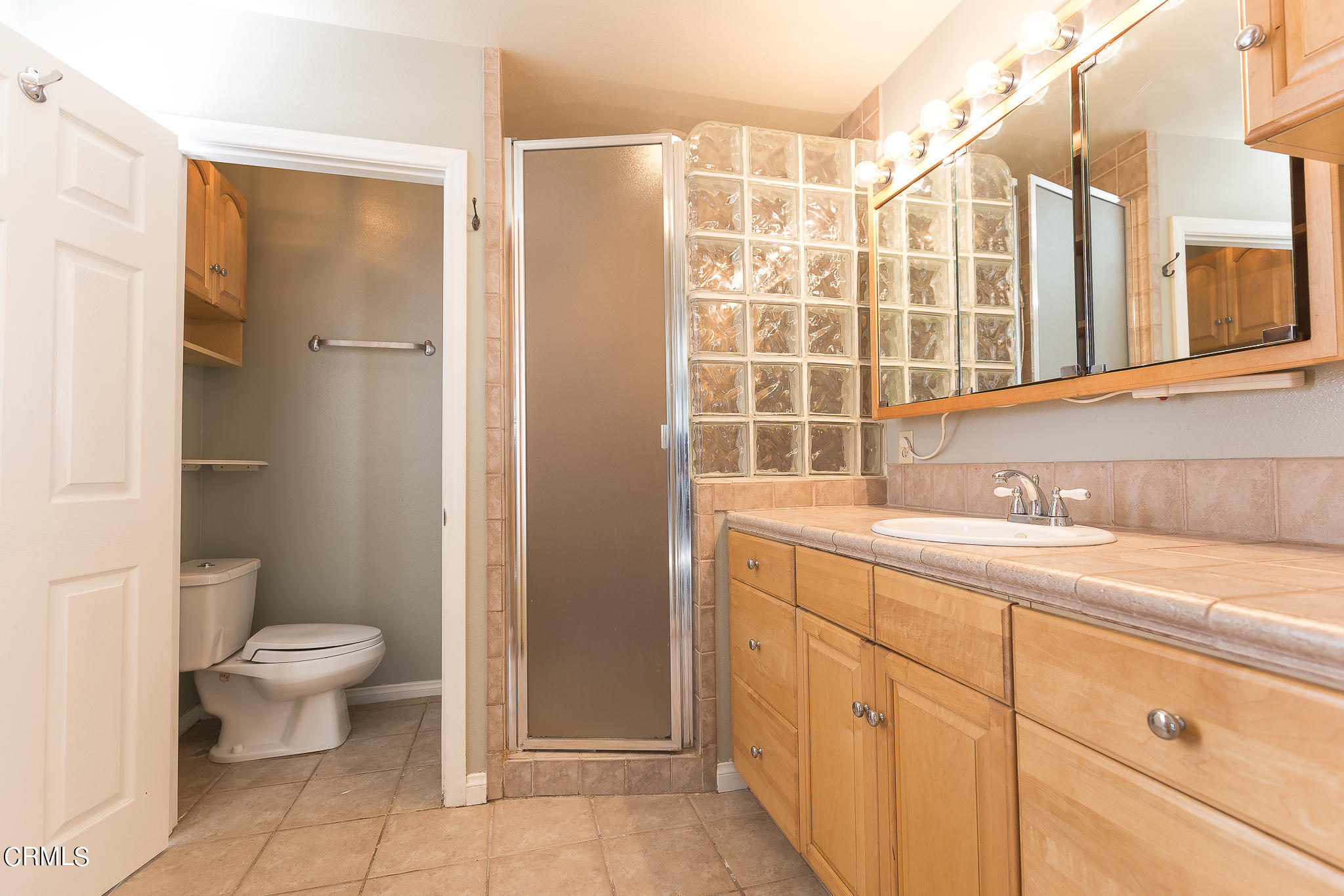 335 Mesa Drive Camarillo, CA 93010 - Photo 17 of 35 Master Bath