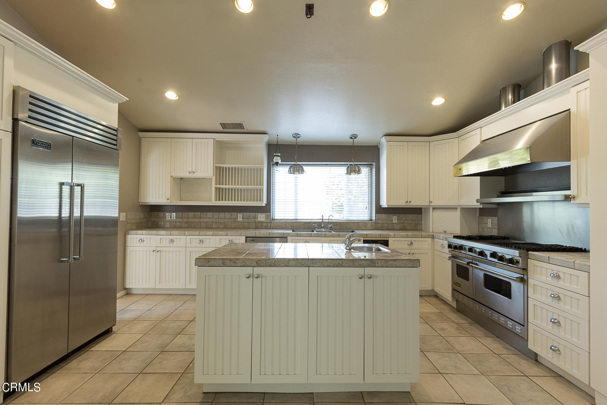 335 Mesa Drive Camarillo, CA 93010 - Photo 10 of 35 untitled-6-6