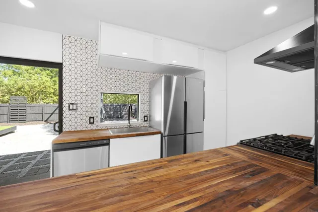 $474,000 | 5261 Meadow Creek Drive, Austin, TX 78745