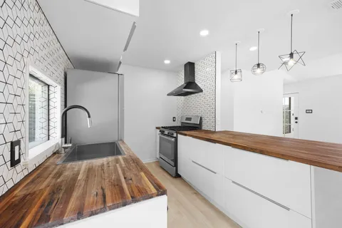 $449,500 | 5261 Meadow Creek Drive, Austin, TX 78745