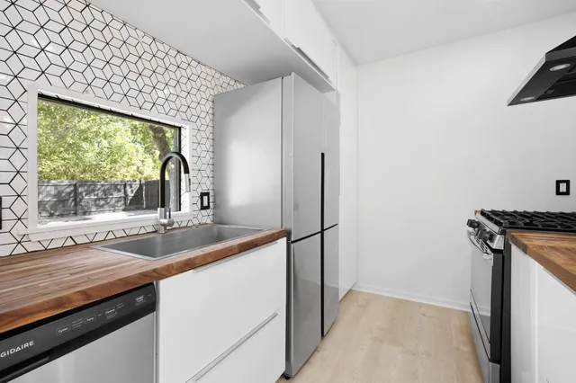 $474,000 | 5261 Meadow Creek Drive, Austin, TX 78745