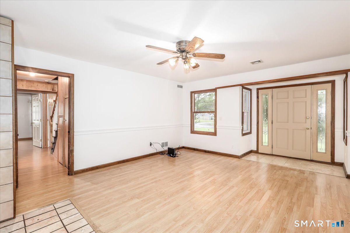 6 Caye Road Danbury, CT 06811 - Photo 13 of 32