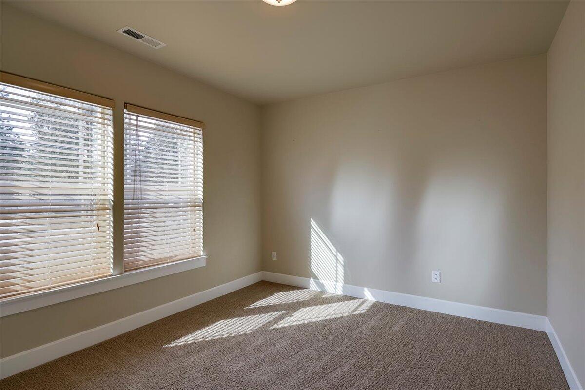 20370 Murphy Road Bend, OR 97702 - Photo 20 of 33 Upstairs Second Bedroom