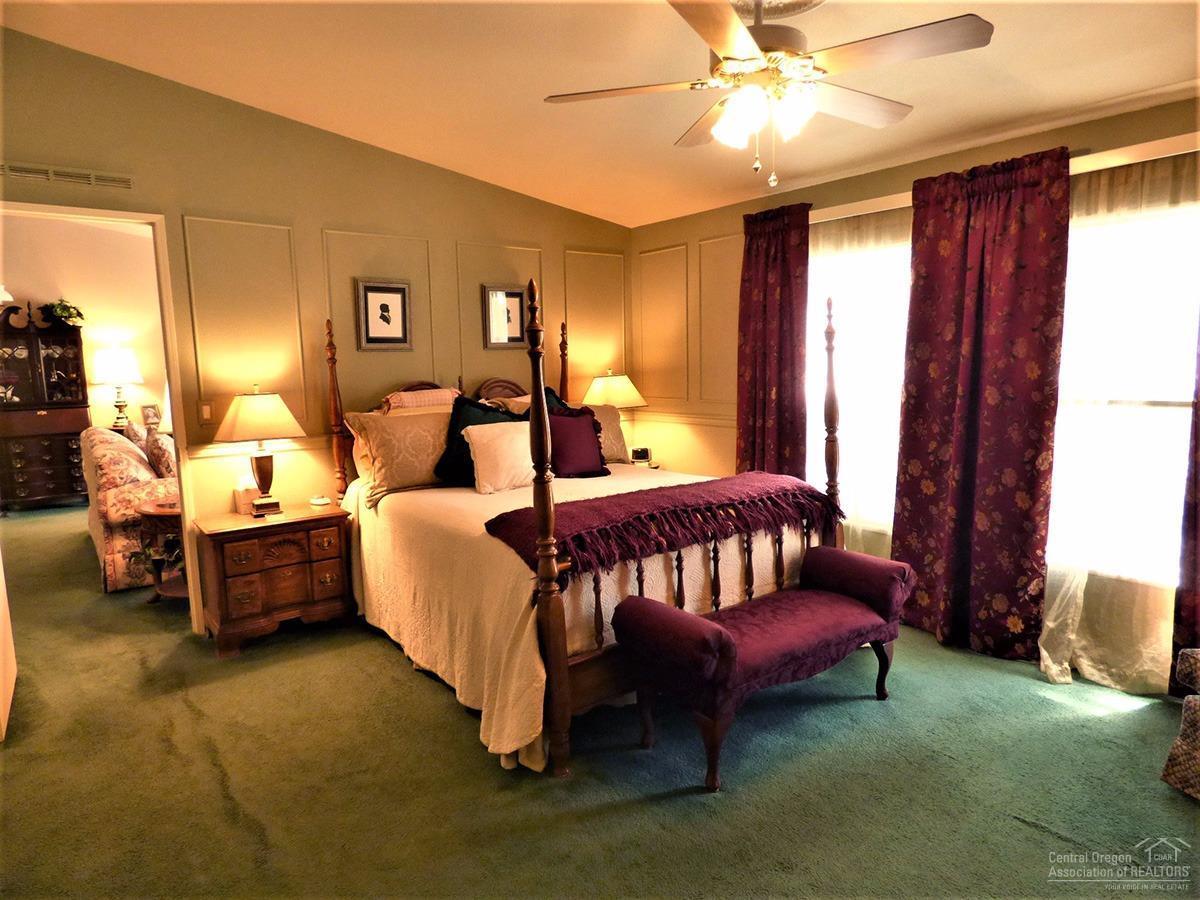 19176 Baker Road Bend, OR 97702 - Photo 14 of 25 Gallery Image 14