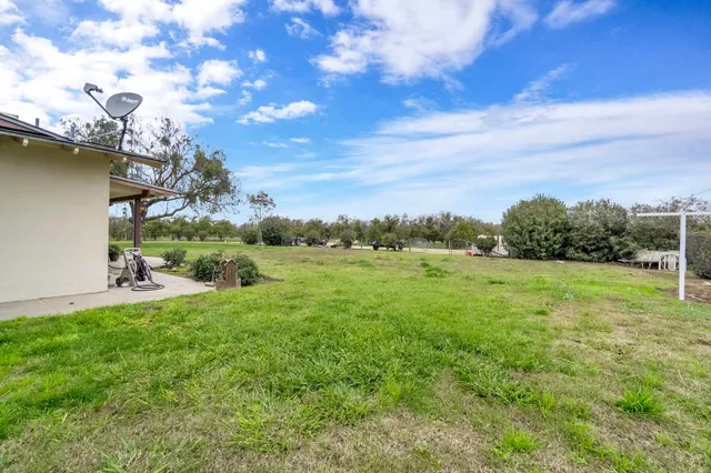 $1,400,000 | 22179 Ave 21, Madera, CA 93638