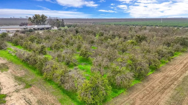 $1,400,000 | 22179 Ave 21, Madera, CA 93638