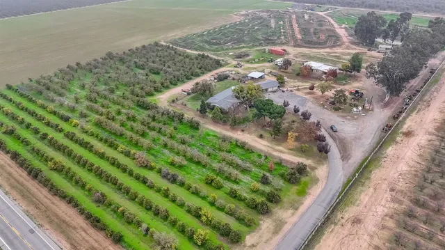 $1,400,000 | 22179 Ave 21, Madera, CA 93638