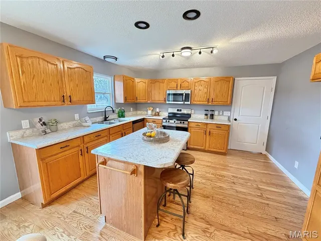 $274,900 | 210 Northridge Drive, Gerald, MO 63037