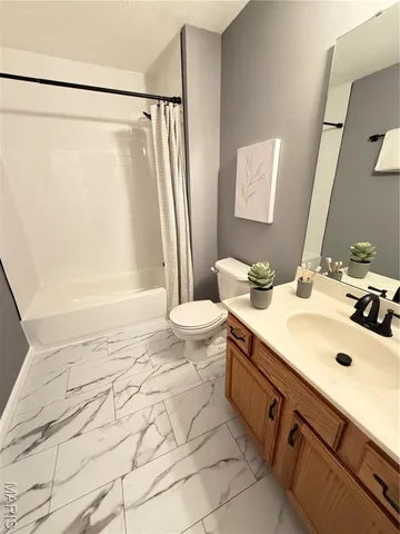 $274,900 | 210 Northridge Drive, Gerald, MO 63037