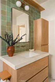 $1,395,000 | 2958 Swan Place, Los Angeles, CA 90026