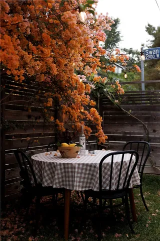 $1,395,000 | 2958 Swan Place, Los Angeles, CA 90026