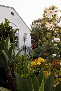 $1,395,000 | 2958 Swan Place, Los Angeles, CA 90026