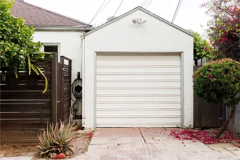 $1,395,000 | 2958 Swan Place, Los Angeles, CA 90026