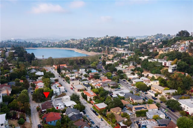 $1,395,000 | 2958 Swan Place, Los Angeles, CA 90026