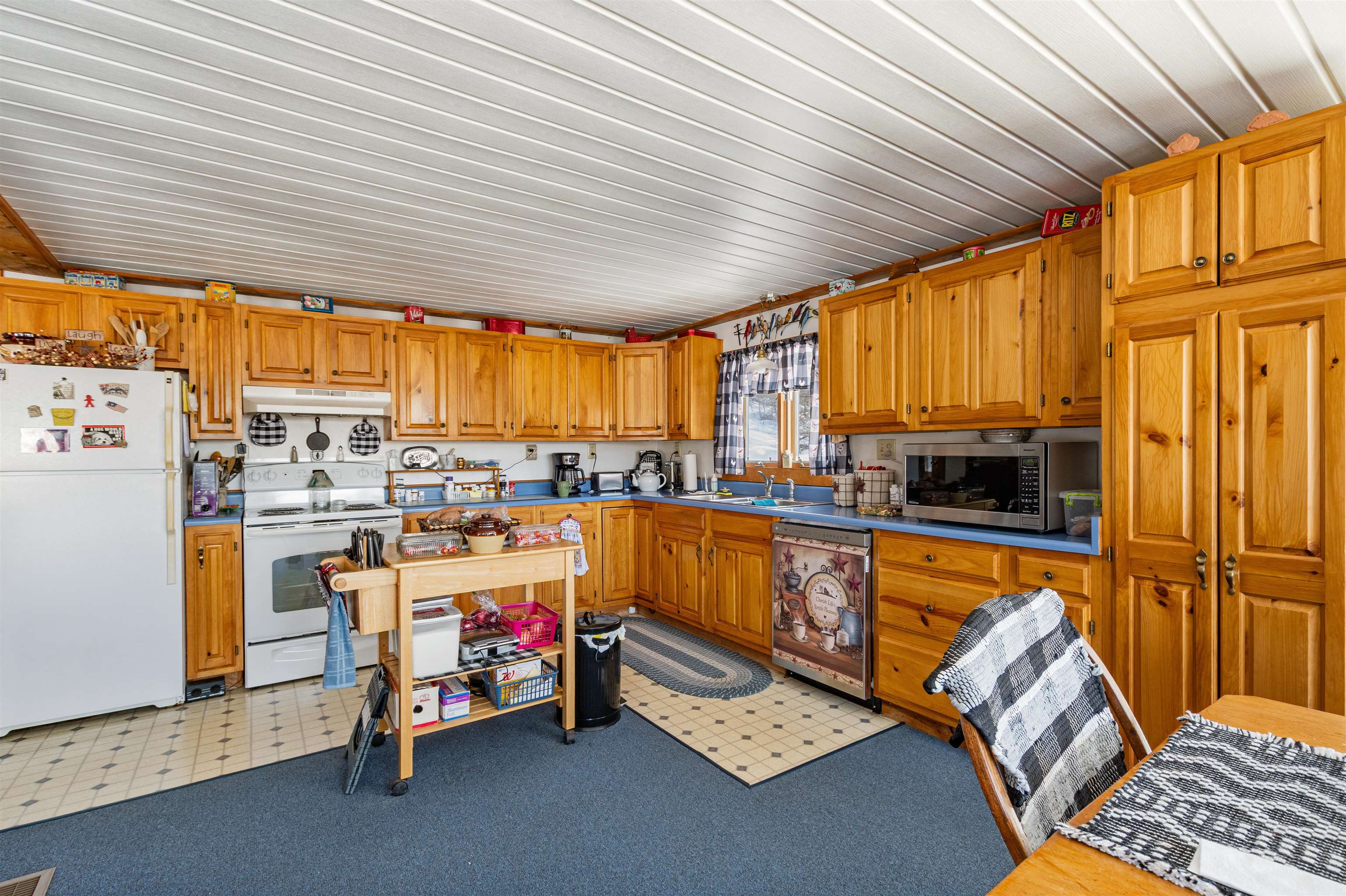 636 Meriden Hill Road Columbia, NH 03590 - Photo 11 of 47