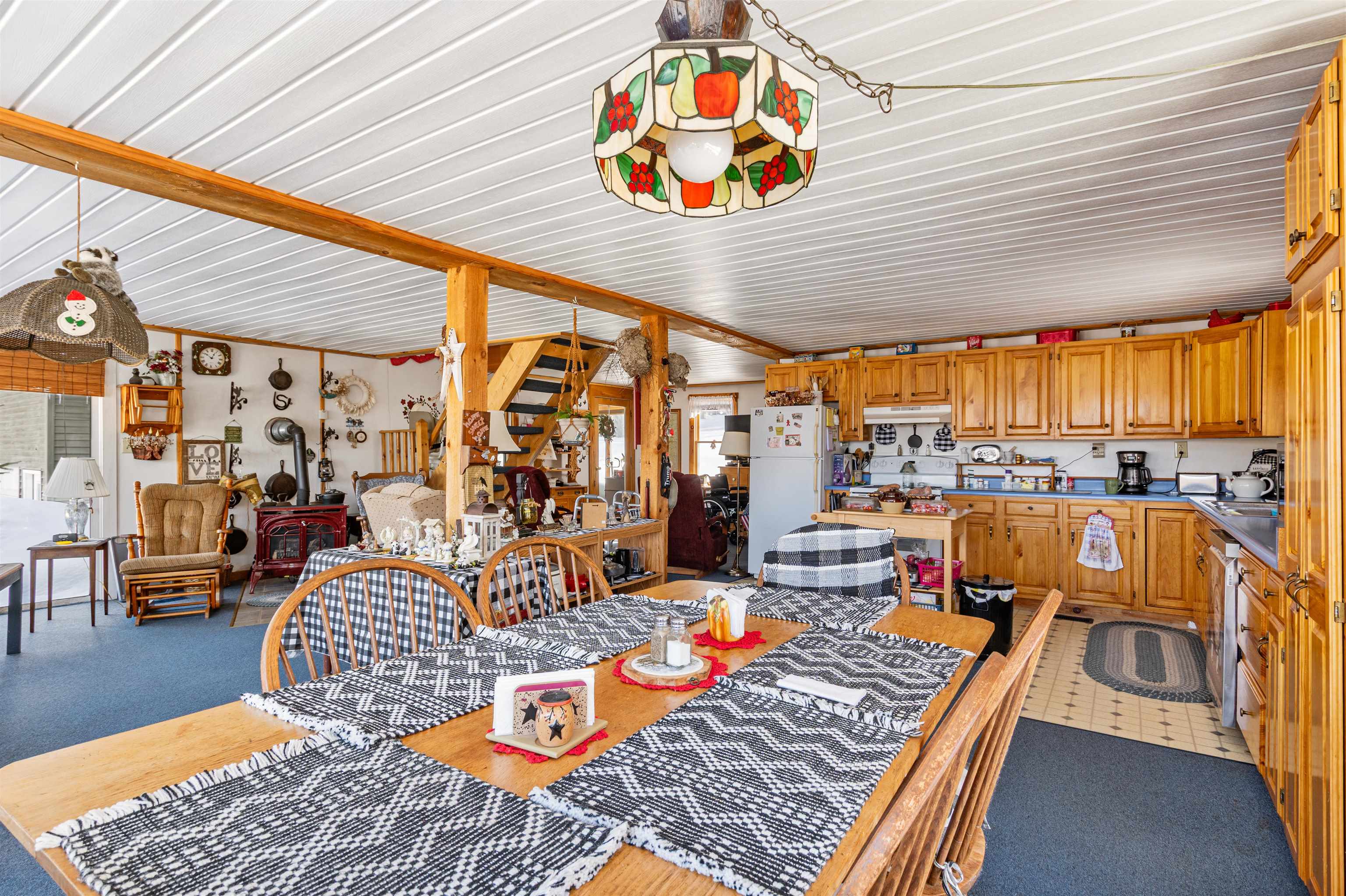 636 Meriden Hill Road Columbia, NH 03590 - Photo 5 of 47