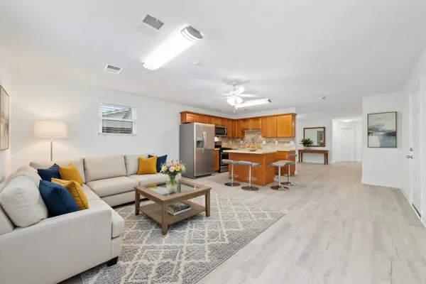 $2,250 | 11610 Grapewood Drive, Houston, TX 77089