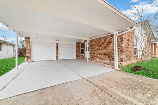 $2,250 | 11610 Grapewood Drive, Houston, TX 77089