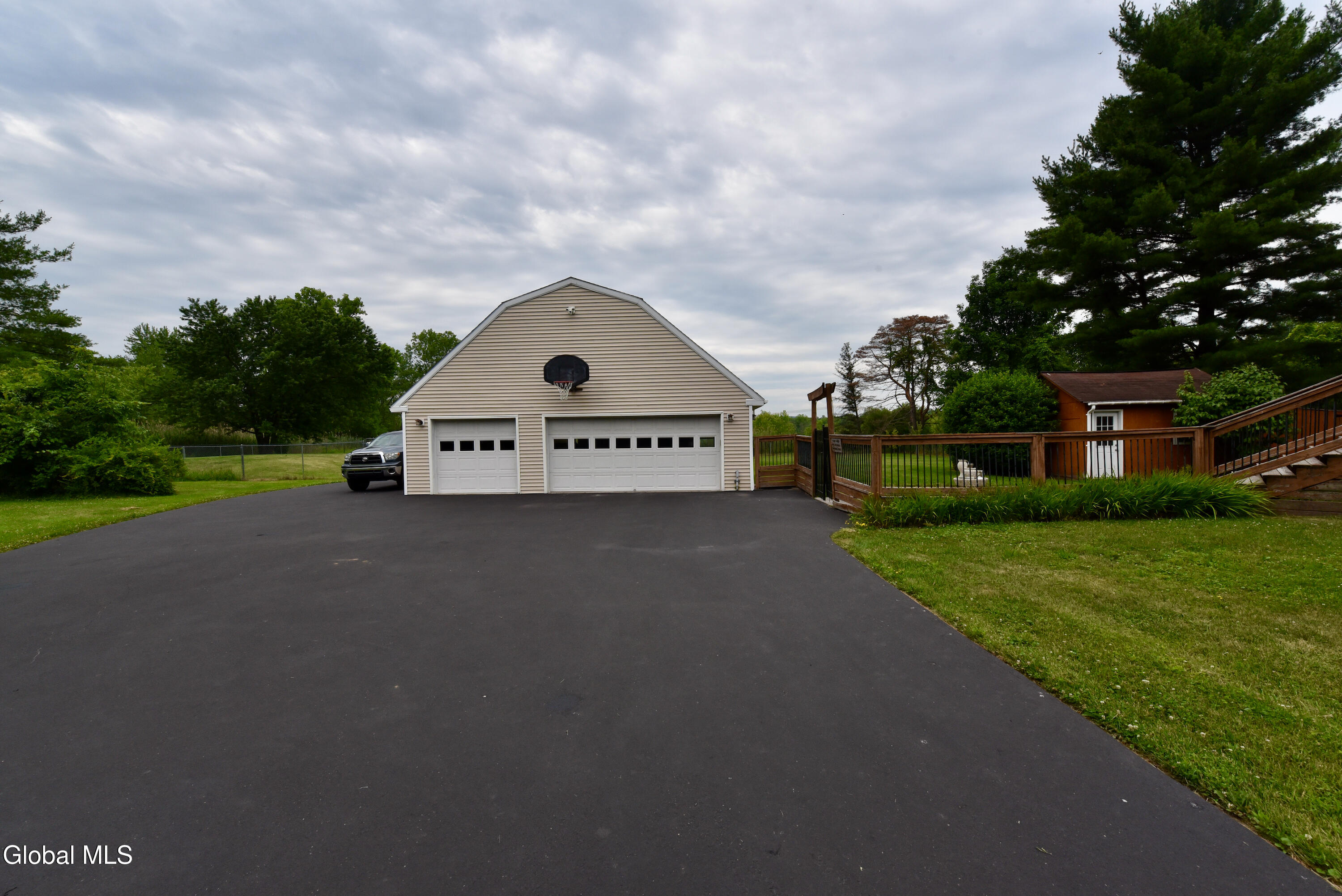 87 Lasher Road Bethlehem, NY 12158 - Photo 44 of 52 56