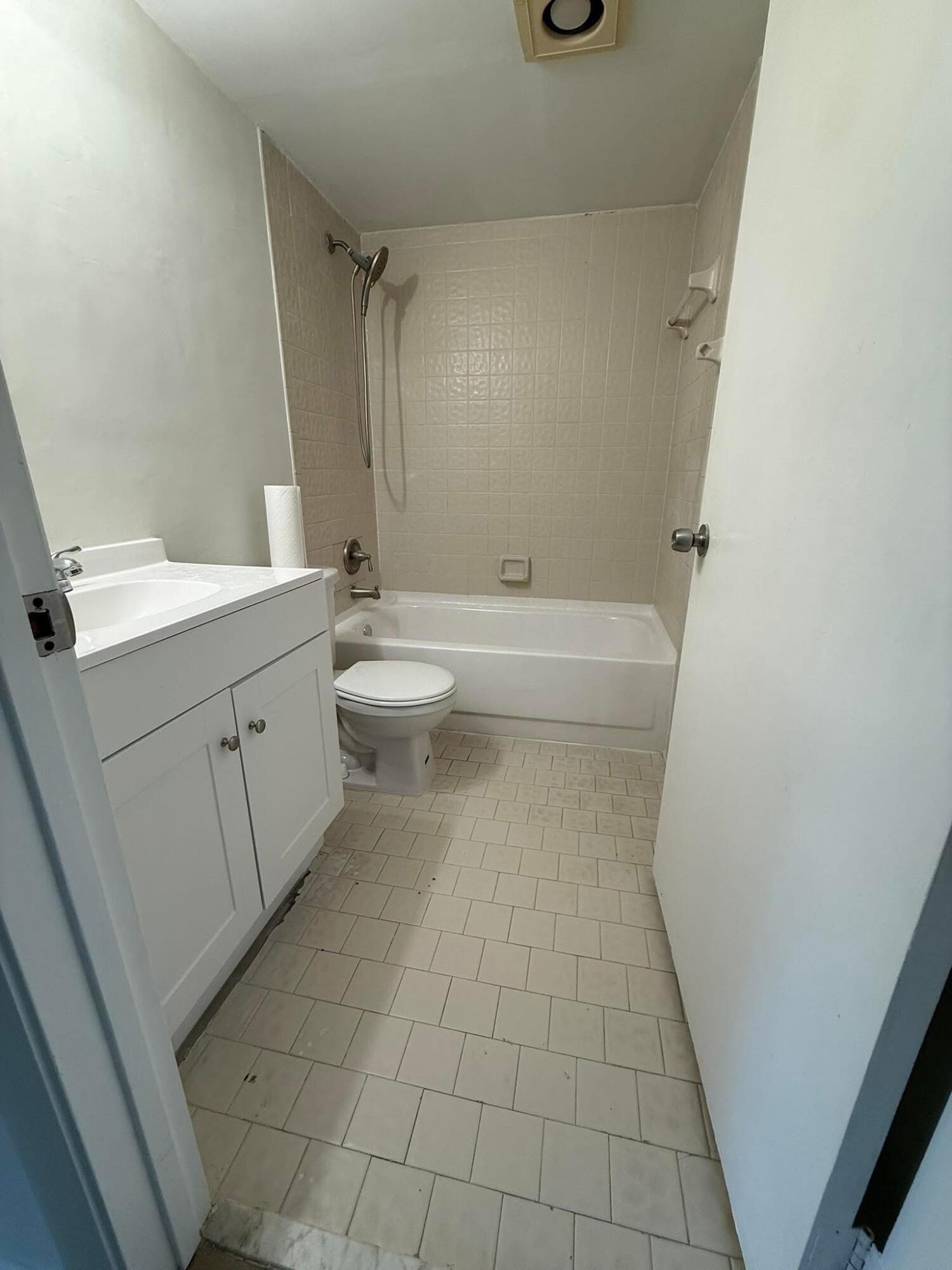 2000 Springdale Boulevard, Unit 204 Palm Springs, FL 33461 - Photo 16 of 26 0D5E6BAA-EA5B-417A-A09D-209689CEB9FF