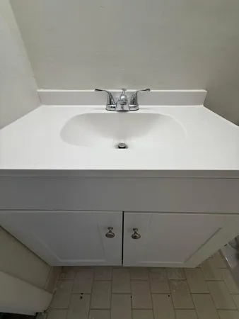 $1,950 | 2000 Springdale Boulevard, Unit 204, Palm Springs, FL 33461