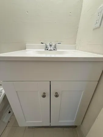 $1,950 | 2000 Springdale Boulevard, Unit 204, Palm Springs, FL 33461