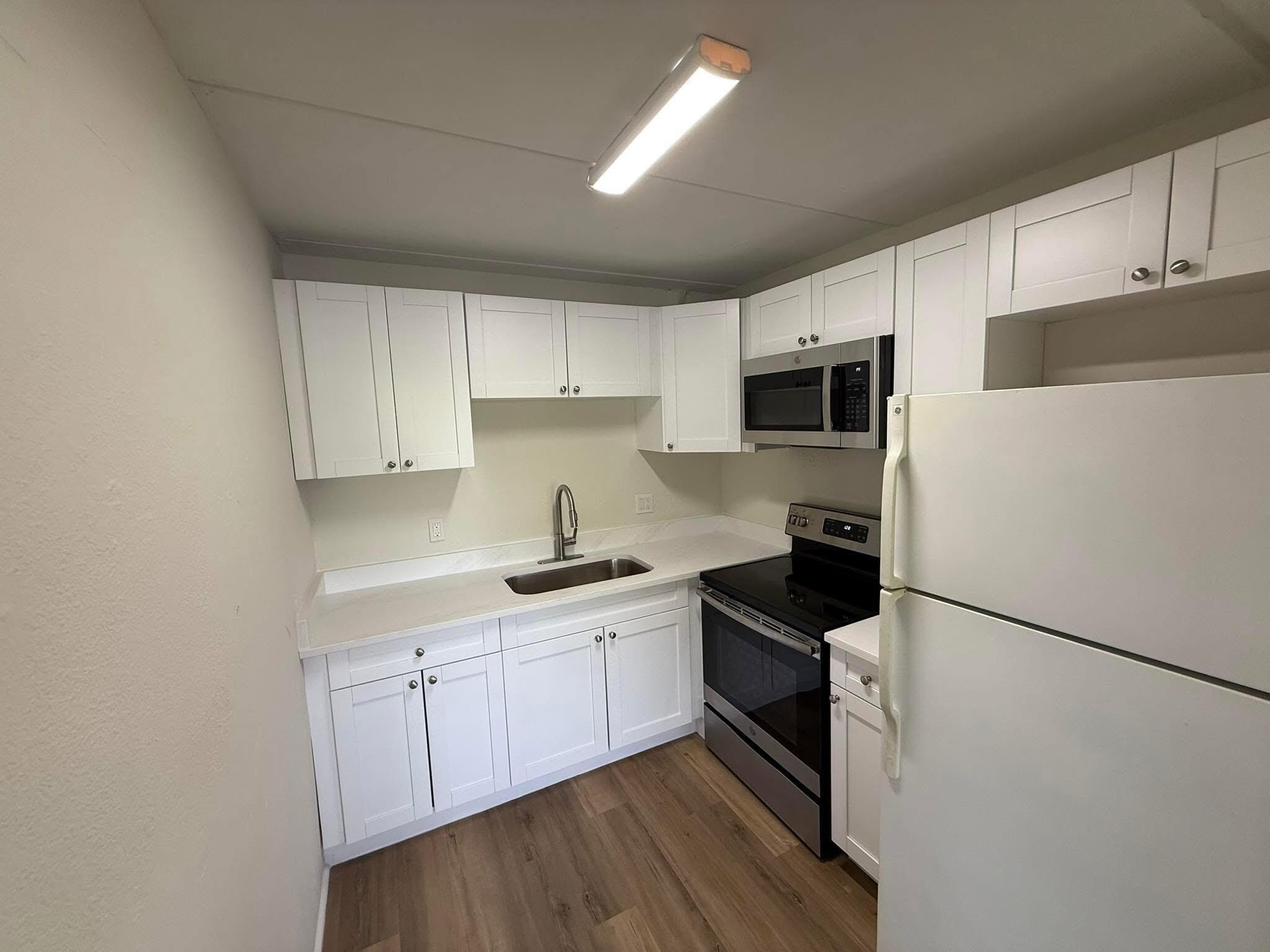 2000 Springdale Boulevard, Unit 204 Palm Springs, FL 33461 - Photo 6 of 26 D9B17457-0F0B-4B48-A70C-EAE8DB2A8531