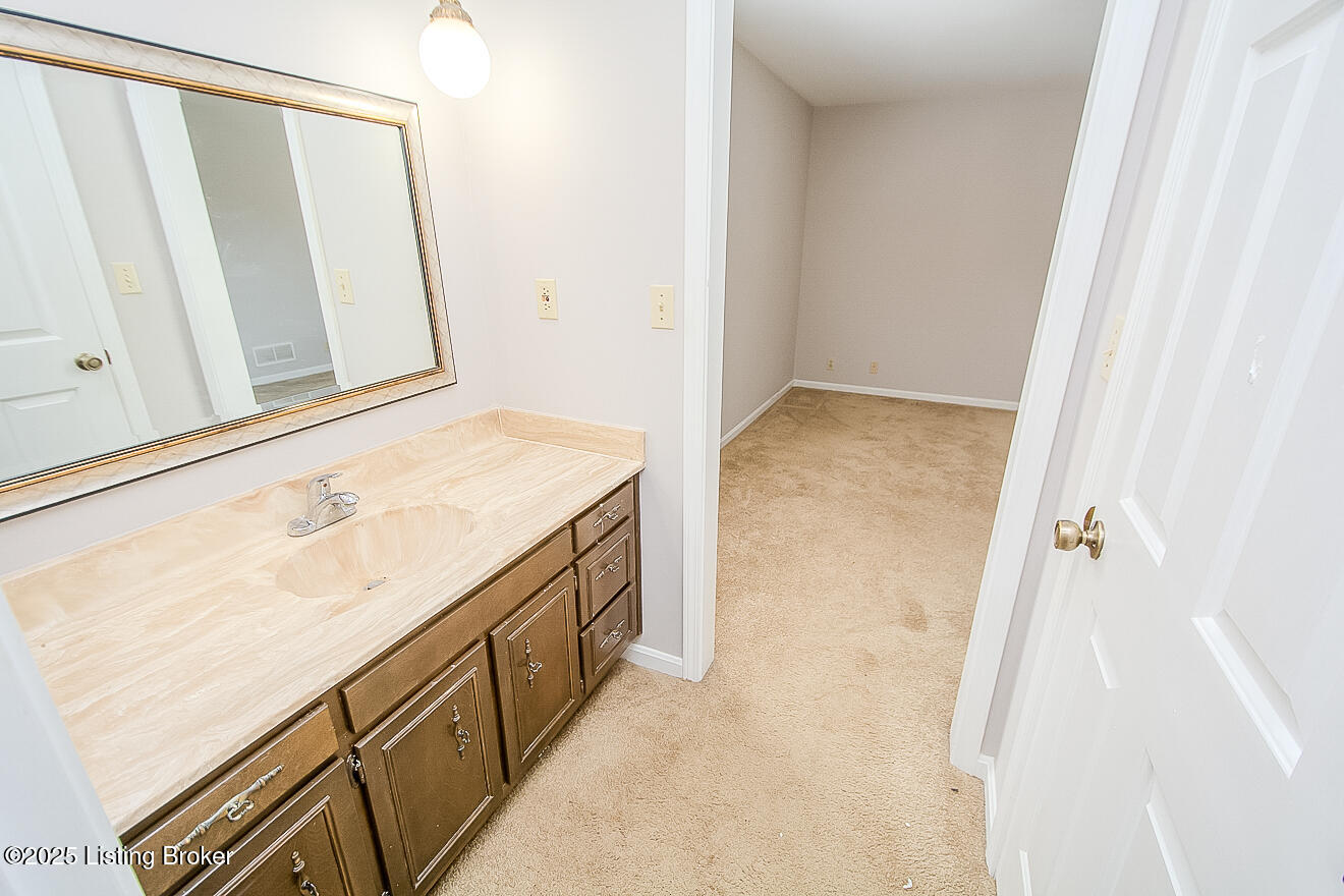 11802 Robindale Road Louisville, KY 40243 - Photo 26 of 45 En Suite Bath