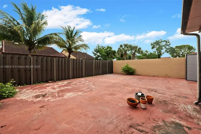 $2,900 | 6633 Northwest 179th Terrace, Unit 6633, Hialeah, FL 33015