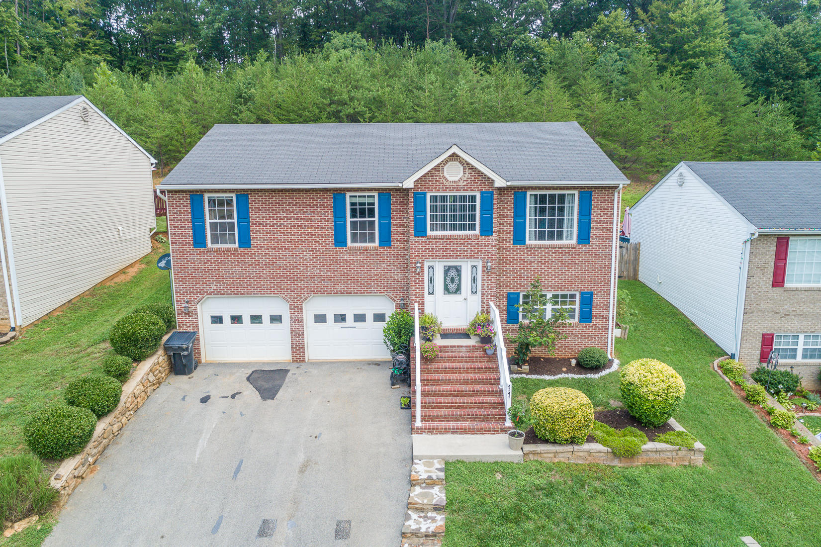 4245 Daugherty Road Salem, VA 24153 - Photo 44 of 44 a aerial view of a house with table and chairs