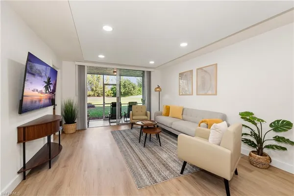 $265,000 | 501 Forest Lakes Boulevard, Unit 111, Naples, FL 34105