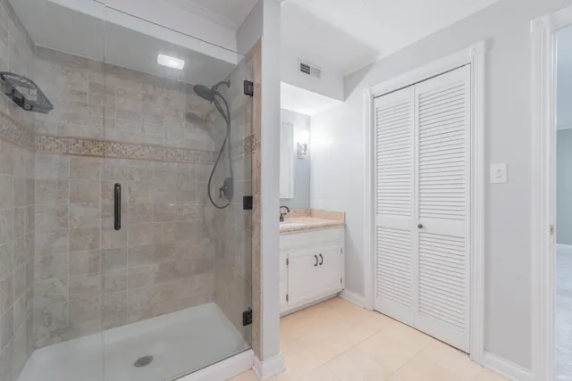 $2,200 | 657 East Heather Drive, Bloomington, IN 47401