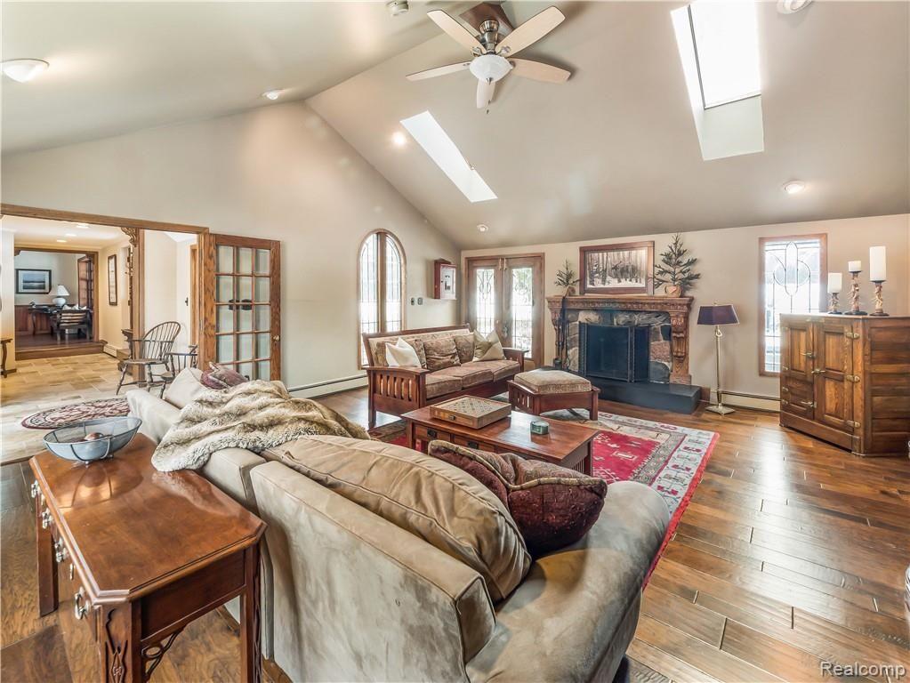 32905 Bingham Road Franklin, MI 48025 - Photo 6 of 41