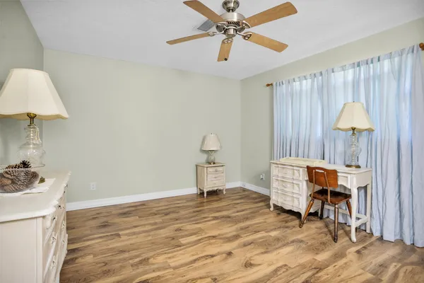 $300,000 | 1102 Mosher Lane, Houston, TX 77088