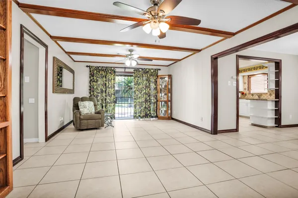 $300,000 | 1102 Mosher Lane, Houston, TX 77088