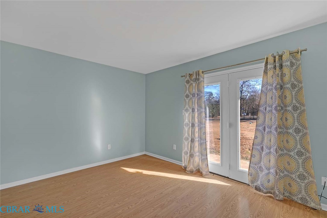 7046 Bray Road Hayes, VA 23072 - Photo 7 of 14