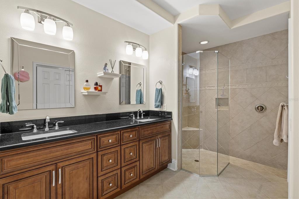 1135 Riverscape Street, Unit 1135 Bradenton, FL 34208 - Photo 31 of 100