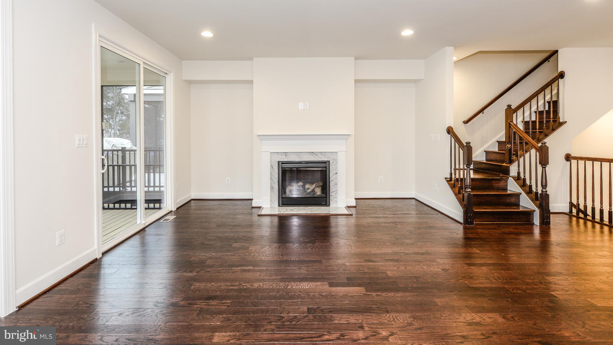 23661 Turtle Point Terrace Ashburn, VA 20148 - Photo 12 of 29 Family Room