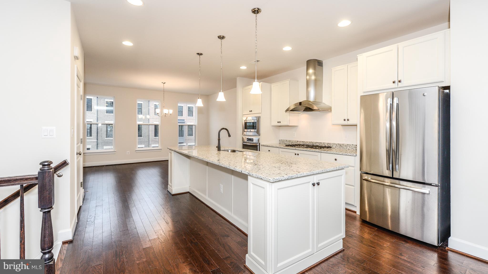 23661 Turtle Point Terrace Ashburn, VA 20148 - Photo 3 of 29 Kitchen