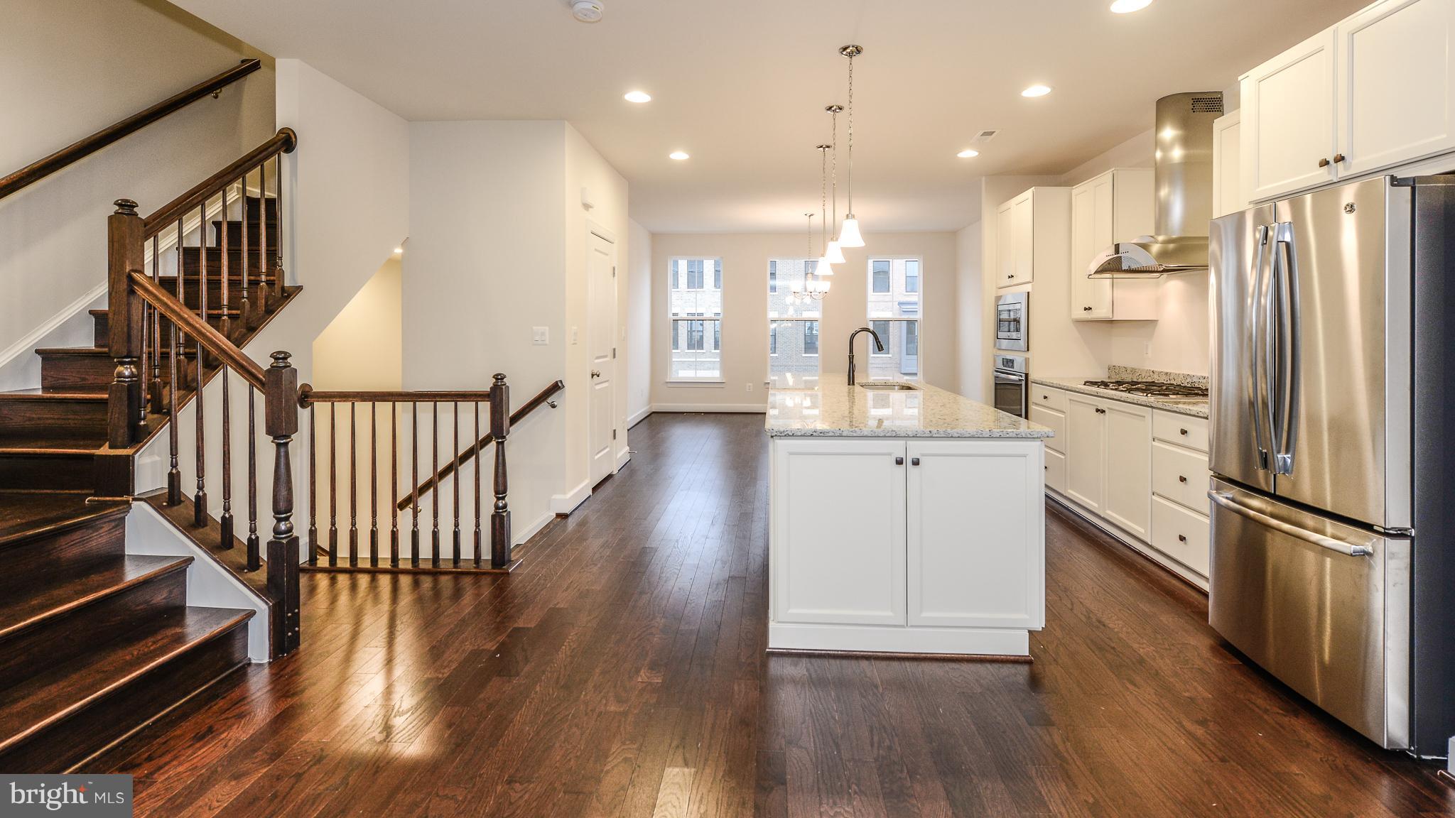 23661 Turtle Point Terrace Ashburn, VA 20148 - Photo 7 of 29 Kitchen